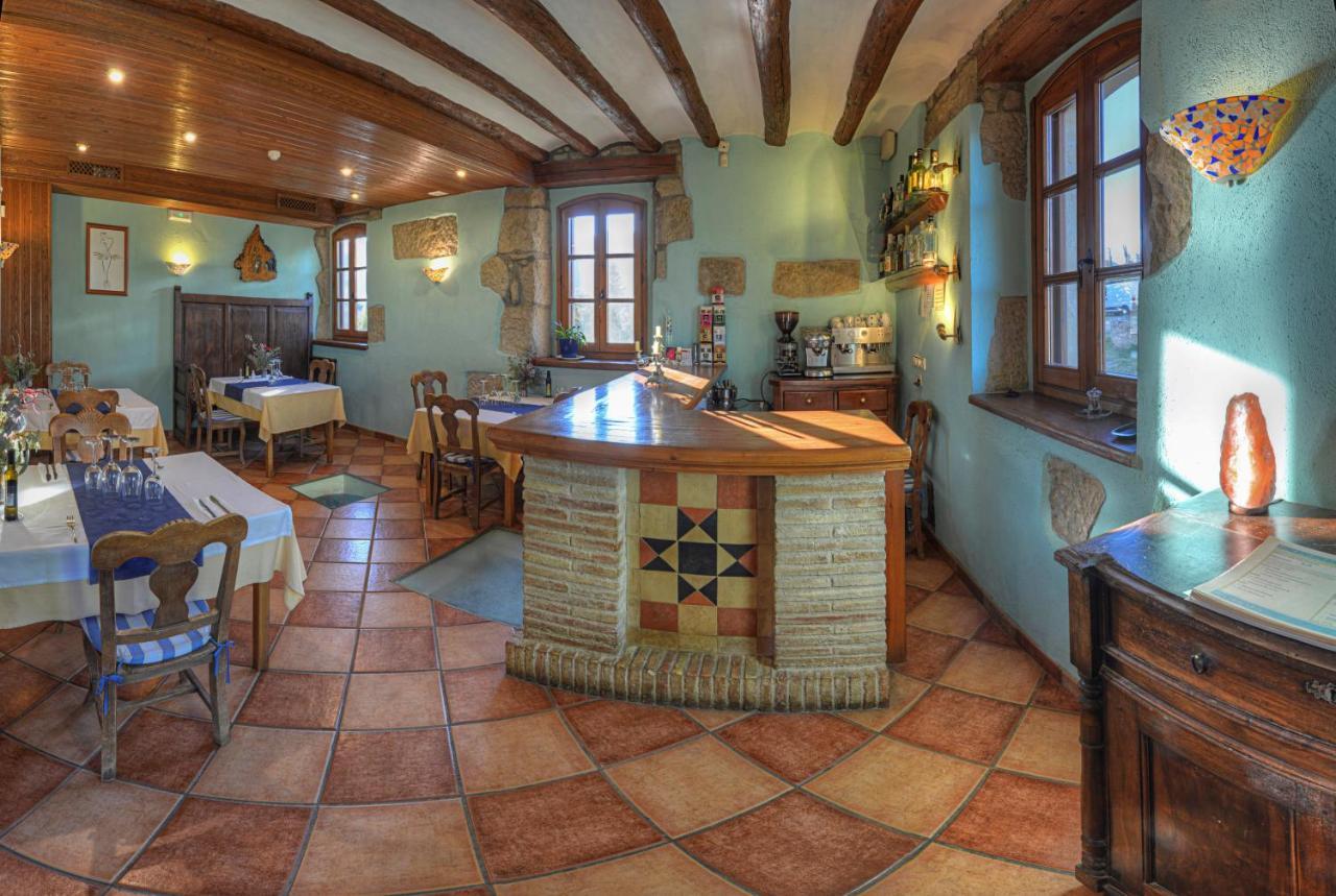 Bodegas De Arnes - Adults Only