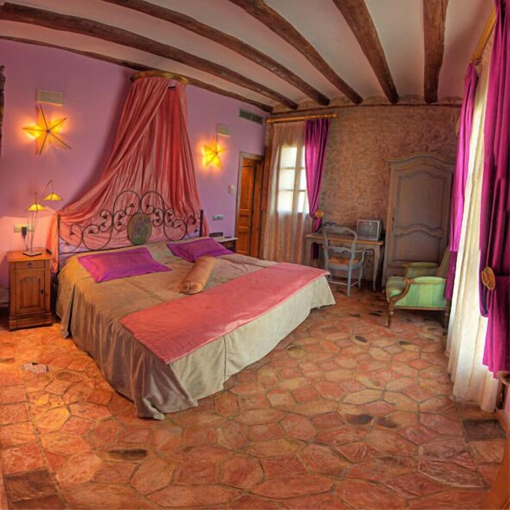 Hotel Bodegas De Arnes - Adults Only