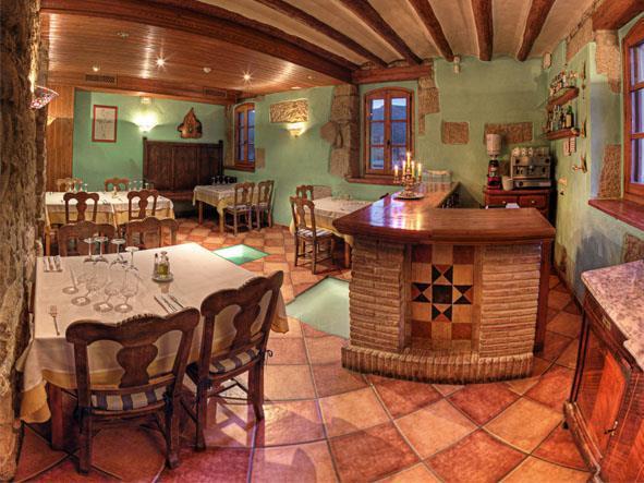 Bodegas De Arnes - Adults Only
