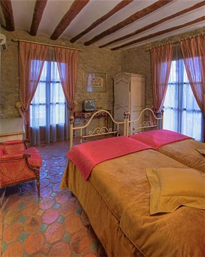 Bodegas De Arnes - Adults Only Graus